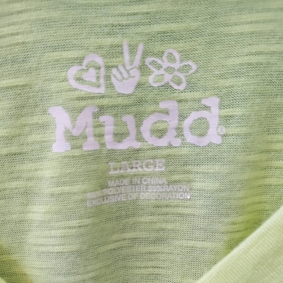 Mudd - Juniors light green top with scrunched bottom and flowy sleeves. Size - L - Picture 3 of 8